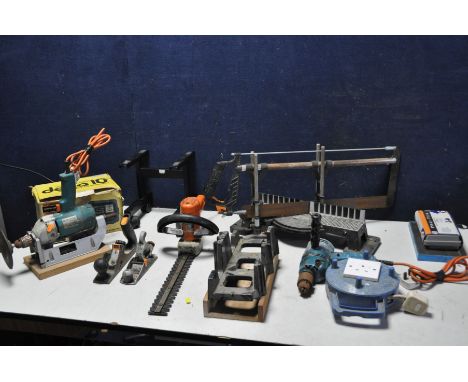 A SELECTION OF TOOLS to include two Black and Decker drills a D720 and H264-H15, extension lead (all PAT pass and working) a 