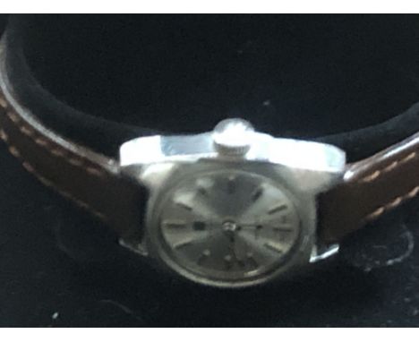 Ladies boxed Tissot seastar vintage wristwatch 