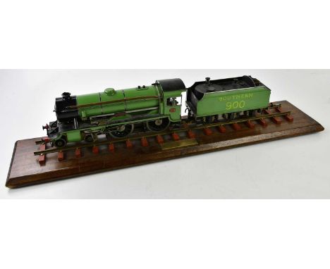 A model steam engine with tender, gauge 1, Maunsell Class V, Schools Class, Eaton MO 900, hand built to Bassett-Lowke Ltd spe