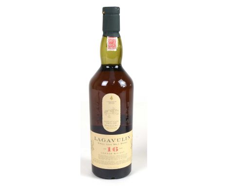 WHISKY; a single bottle Lagavulin Single Islay Malt Scotch whisky, aged 16 years, 43%, 700ml, in cardboard carton.Condition R