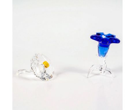 Lead crystal pieces produced to SCS members renewing their membership. Swarovski etched backstamp. Wildflower measures: 1.5â€