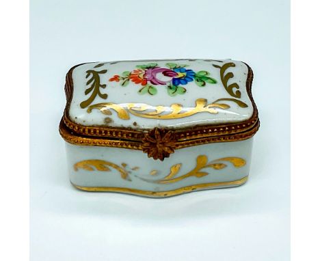 Limoges France Floral Chair Hinged hotsell Trinket Box Clasp Porcelain Flowers Inside