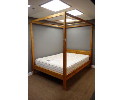 Light oak 5' kingsize four poster bed with mattress Condition Report Click here for further images, condition, auction times 
