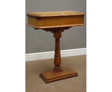 20th century light oak credence table, W68cm, H83cm, D36cm   Condition Report   Click here for further images, condition, auc