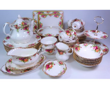 Royal Albert 'Old Country Roses' dinner and tea service for six persons, missing one tea cup, plus extras    Condition Report