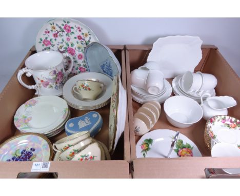 Set of six Art Deco Foley China tea plates, Tuscan China teaware for five, eight Royal Albert 'Old Country Roses' saucers and