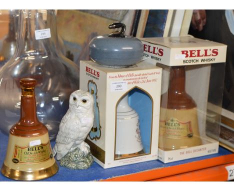 3 VARIOUS BELLS DECANTERS (FULL), SNOWY OWL BENEAGLES DECANTER (FULL) &amp; CURLING STONE DECANTER (EMPTY)     