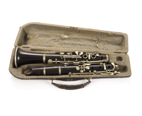 Clarinet: cased vintage wooden unbranded stamped  No 1575 in AF condition  
