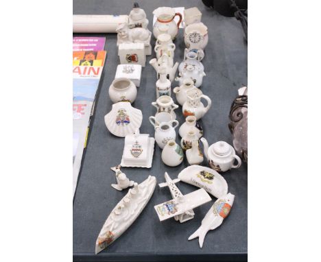 A COLLECTION OF VINTAGE CRESTED WARE TO INCLUDE GOSS