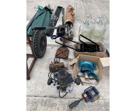 AN ASSORTMENT OF TOOLS TO INCLUDE A POWER CRAFT ROUTER, A WOOD VICE AND A DRILL STAND ETC