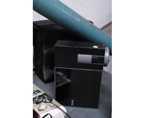 A DELL 1409X PROJECTOR, WITH CASE AND LEADS