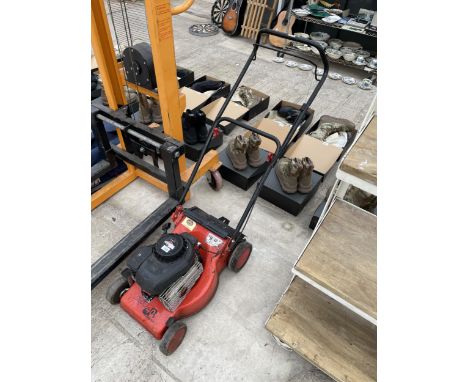 AN AL-KO 40B CLASSIC PETROL LAWN MOWER WITH BRIGGS AND STRATTON ENGINE