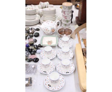SIX AYNSLEY 'ASHBOURNE' COFFEE CANS AND SAUCERS, A WEDGWOOD 'PHILIPPA' TEAPOT, RAMEKINS, ETC