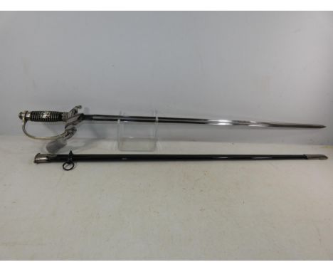 A GOOD QUALITY REENACTORS NAZI GERMANY WORLD WAR II SS OFFICERS SWORD AND SCABBARD, 83CM BLADE, SWORD KNOT, SS RUNE DECORATIO