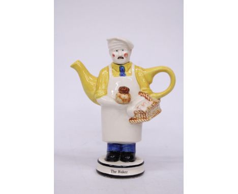 A LIMITED EDITION 47/2000 TONY CARTER "BAKER" TEAPOT
