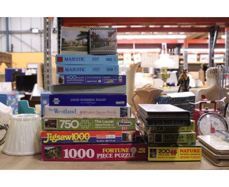 A QUANTITY OF JIGSAWS TO INCLUDE A VINTAGE BACKGAMMON GAME