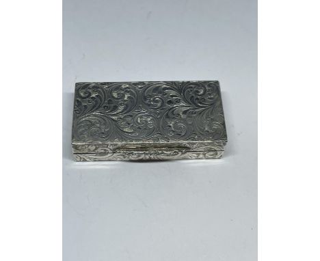 A HALLMARKED BIRMINGHAM 1859 SILVER PILL BOX MAKER PJD