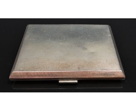 Silver cigarette case, London 1928, engine turned, 8.5cm.