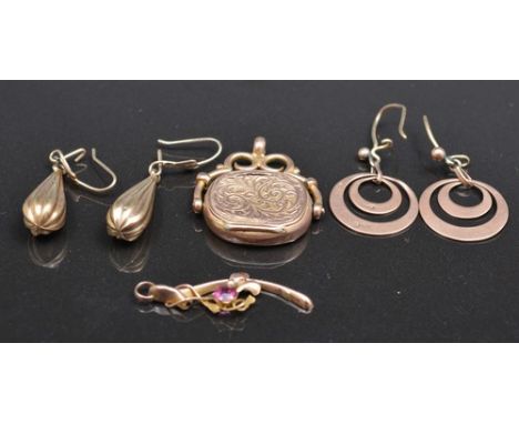9ct rose gold swivel fob locket, engraved face, a pair of 9ct rose gold pendant earrings, another pair of pendant earrings an