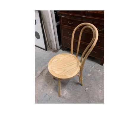 A Set Of 3 x Foy Chairs Natural This Foy Natural Dining Chair Offers A Classic Addition To Your Dining Area This French Style