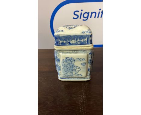 A porcelain lidded caddy blue and white chinese pattern with stamped mark on base 170 (H) x 120 (L) x 90 (W) (SR513)