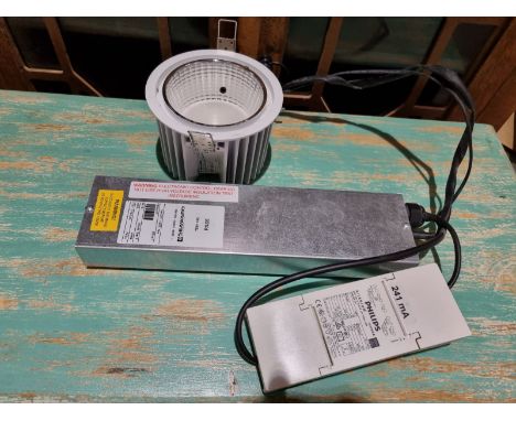 98 x LED Downlight boxed units of Trilux INPERLALP C05 BR22 1000-840 ETDD 01, 6355051 Compact LED downlight with round constr