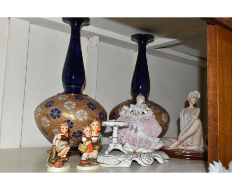 A GROUP OF ORNAMENTAL CERAMICS FROM NAMED MANUFACTURERS to include a pair of Royal Doulton slater vases in cobalt blue with w