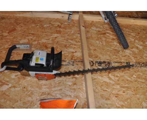 A STIHL HS60AV PETROL HEDGE TRIMMER with 22in cut (engine pulls freely but hasn't been started)