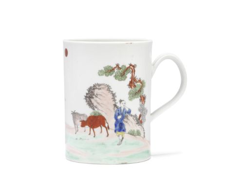 A good Worcester mug, circa 1754-56Of large size and cylindrical form, with a grooved strap handle, printed in outline and ha