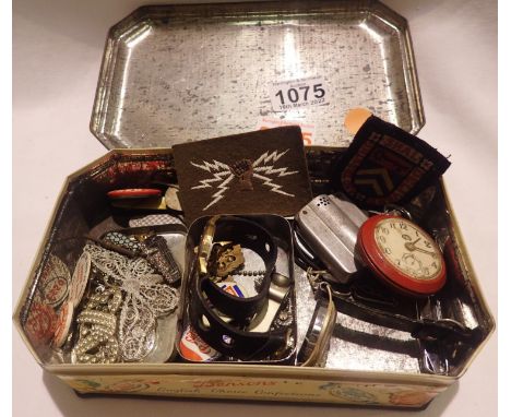 Box of collectables including tin badges. P&amp;P Group 2 (£18+VAT for the first lot and £3+VAT for subsequent lots) 