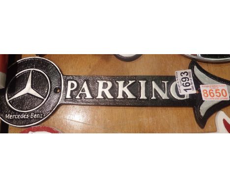 Cast iron Mercedes parking arrow sign, 45 x 15 cm. P&amp;P Group 2 (£18+VAT for the first lot and £3+VAT for subsequent lots)