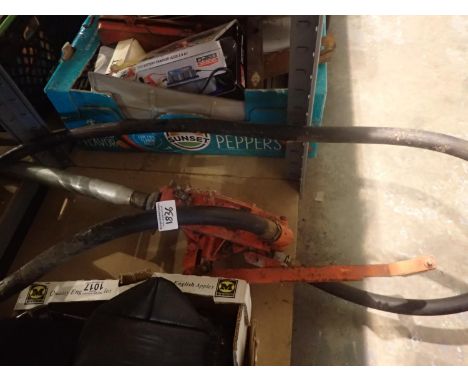 Mixed handbags and a large Gasmaster pump tools. Not available for in-house P&amp;P, contact Paul O'Hea at Mailboxes on 01925