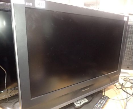 Panasonic TX32LMD70A 32 inch TV. Not available for in-house P&P, contact Paul O'Hea at Mailboxes on 01925 659133Condition Rep