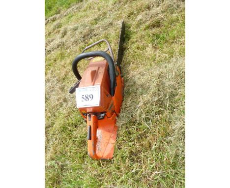 Husqvarna 2665G petrol Chainsaw with chain brake, 18" cutter bar, good compression, no fuel.