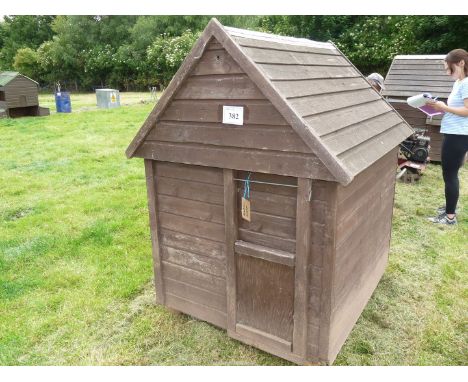 Hen House, 1.4 m x 1.2 m. approx.