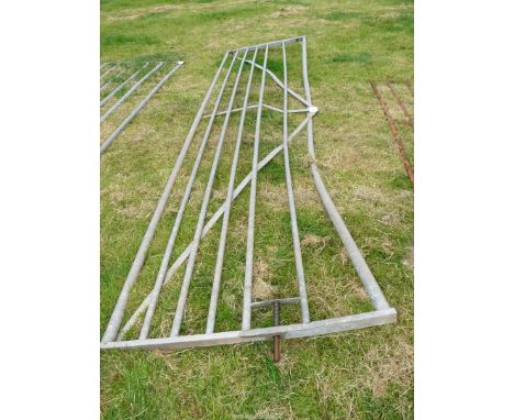 A galvanised 15' approx. Gate (requires a bit of straightening to the upper two bars).