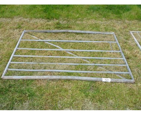Galvanised gate, 6' x 45'' high.