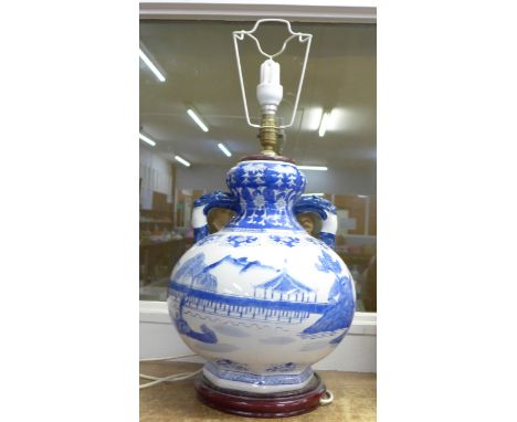 A large Chinese blue and white table lamp, 40cm 