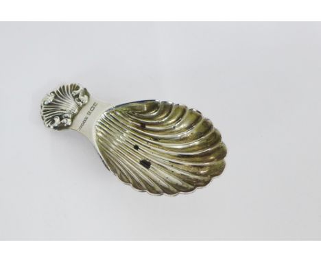 Silver caddy spoon with shell bowl, Birmingham 1970 