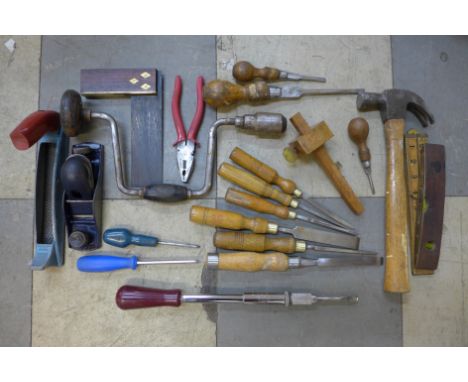 Assorted carpenter's tools 