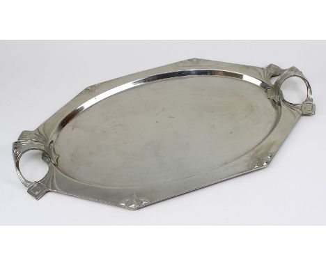 Henkeltablett, Jugendstil, WMF, deutsch Anfang 20. Jh., Messing, Versilberung erneuert, mit typischer Jugendstilornamentik, o