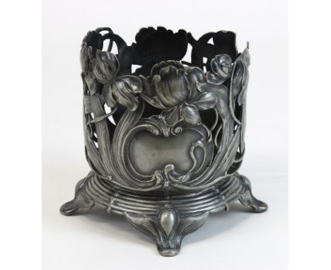 Dekorativer Flaschenständer, Jugendstil, deutsch um 1900, WMF, Zinn, mit typischem Pflanzendekor u. 2 Kartuschen, auf Boden g