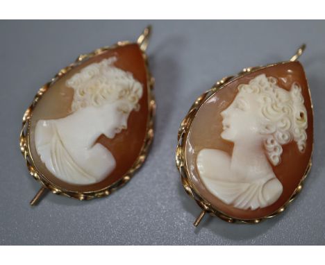 Pair of yellow metal mounted teardrop shaped portrait cameo earrings. (B.P. 21% + VAT) 
