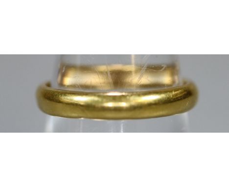 22ct gold wedding ring. 1.4g approx. Ring size O.(B.P. 21% + VAT) 