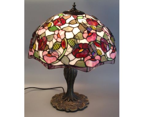 Tiffany style table lamp, overall decorated with bees, flowers and foliage. (B.P. 21% + VAT)&nbsp;&nbsp;Minor losses to leadi