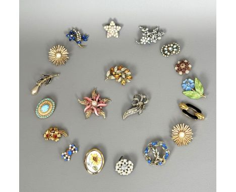 A collection of vintage costume jewellery and watches - mostly 1950s-60s but also a few pre-war, the watches to include a gen