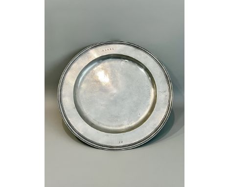 A late 17th century English pewter triple reeded charger - by John Trapp II of Worcester, worked 1677&ndash;1707, 20in diamet