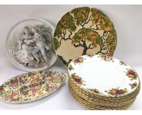 A collection of ceramics including Wedgwood, Royal Albert plates in Old Country Roses pattern, a Carltonware wall plate etc.