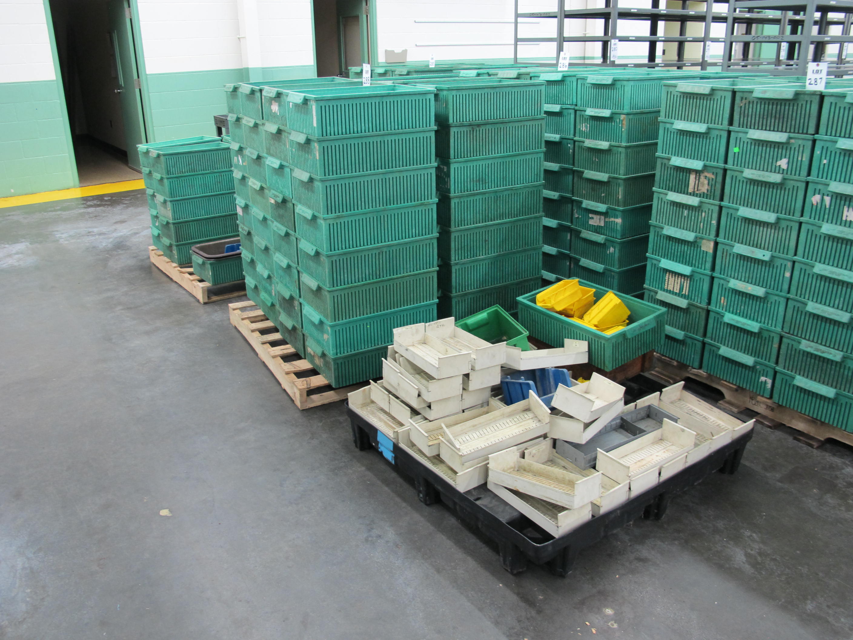 HEAVY DUTY PLASTIC INVENTORY STORAGE BINS (FITS IN INVENTORY SHELVING