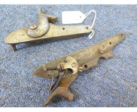 Militaria: Percussion Rifle locks:- British Musket lock & hammer. Lock marked 'Crown V.R & 1855 over Tower. Crimean War perio